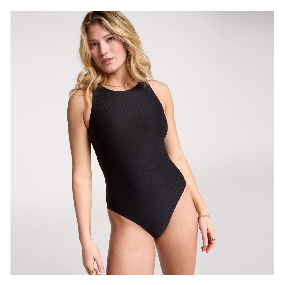 CALIA by Carrie Underwood Black One-Piece Swimsuit